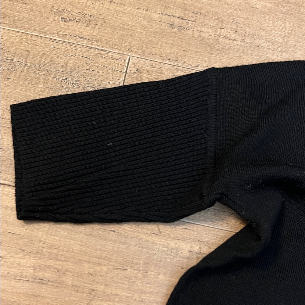 By Anthropologie Sweater Women's XS Black Merino Wool Short Sleeve Boxy Pullover - Picture 3 of 6